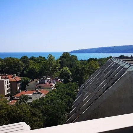 Central City Sea View Apartmán Varna